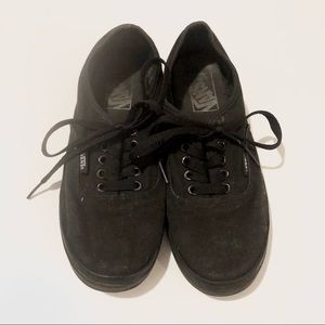 Van’s Off The Wall Black Low Canvas Tennis Shoes